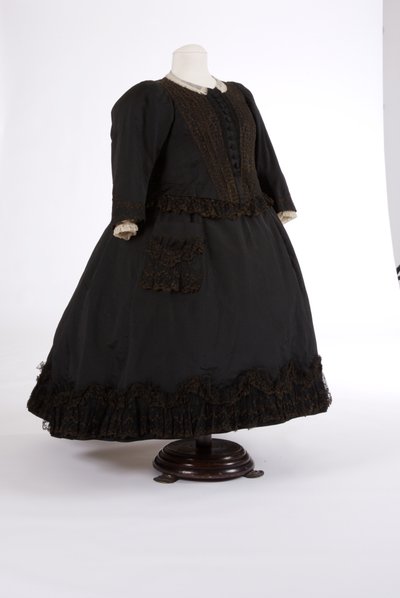 Kraliçe Victoria elbisesi, 1890