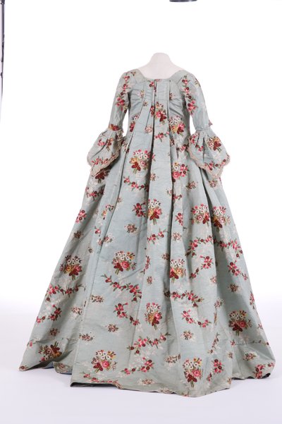 Sırtı çuval elbisenin arkadan görünüşü, 1760