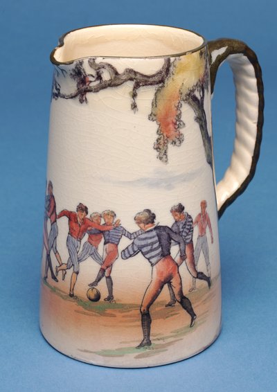 Eski İngiliz futbol sahneleri ile Royal Doulton sürahisi (seramik) by English School