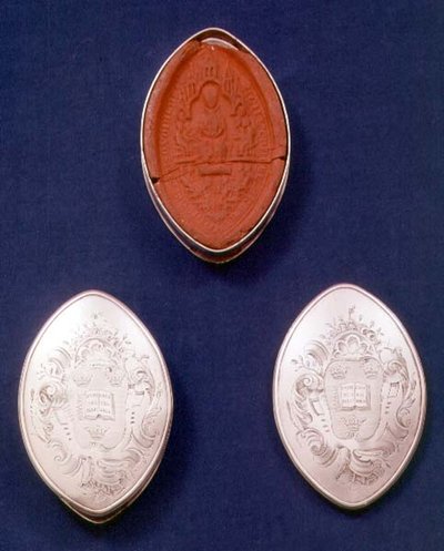 Rokoko kartuşlarda arması kazınmış atlama kutuları, Londra, 1740 (gümüş) by English School