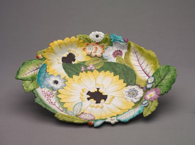 Stand, Chelsea Porselen Fabrikası, c.1755 by English School