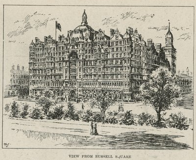 Russell Hotel, Russell Meydanı