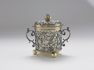 İki Saplı Kupa, 1677 by English School