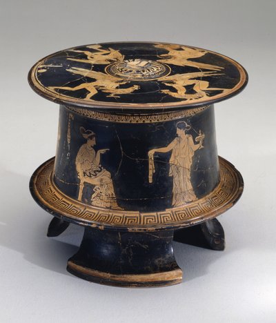 Kırmızı figürlü pyxis, Attic, MÖ c.430 (toprak çanak çömlek) by Eretria Painter Eretria Painter