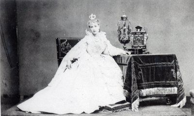 Sarah Bernhardt (1844-1923), Victor Hugo