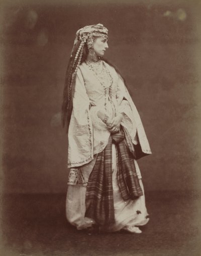 Sarah Bernhardt, Voltaire'in "Zaire"sinde by Etienne Carjat