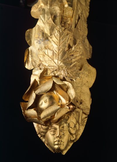 Diadem (taç), Spina