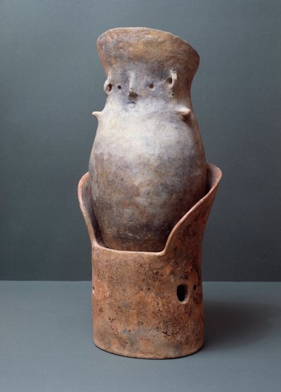 Etrüsk uygarlığı, cenaze töreni: şekilli kanopik ossuary, MÖ 8. yy Bisenzio bölgesinden by Etruscan