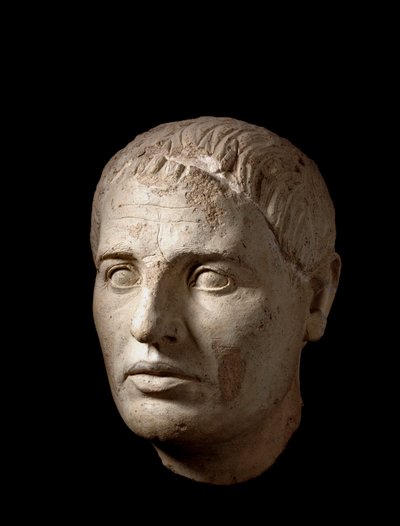 Hafif kilden bir adamın başı, MÖ 2. yy by Etruscan
