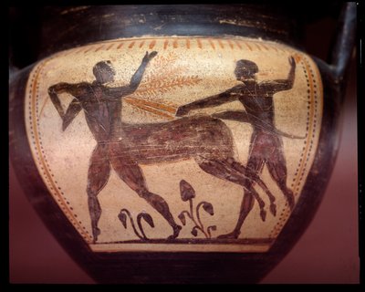 MÖ 6. yüzyılın sonu, centauromachy temsili ile pişmiş toprak krater by Etruscan