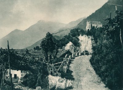 Tirol Kalesi ile Manzara, Merano, Güney Tirol, İtalya, 1927 by Eugen Poppel