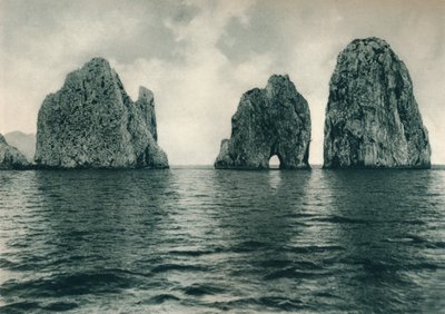 Faraglioni, Capri, İtalya, 1927 by Eugen Poppel