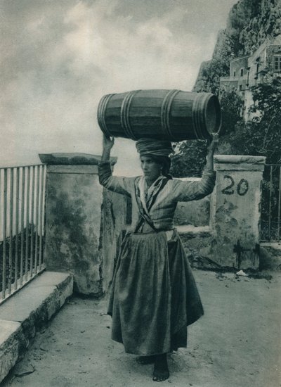 Su taşıyan, Capri, İtalya, 1927 by Eugen Poppel