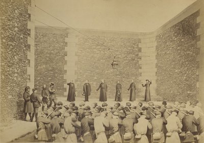 Rehinelerin infazı, La Roquette hapishanesi, 24 Mayıs 1871, 1870-71. by Eugene Appert