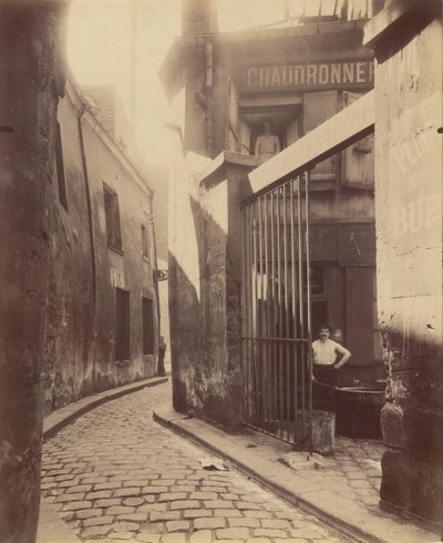 Metal İşçileri Dükkanı, pasaj de la Réunion by Eugène Atget