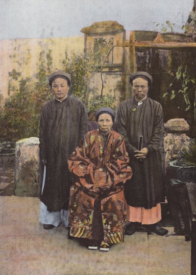 Fai-Fo Önemli Ailesi by European Photographer