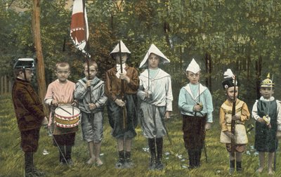 Asker oynayan bir grup erkek (fotoğraf) by European Photographer