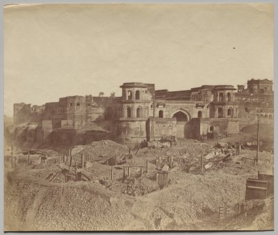 Mucha Bawn veya Lucknow'un Eski Kalesi by Felice A. Beato