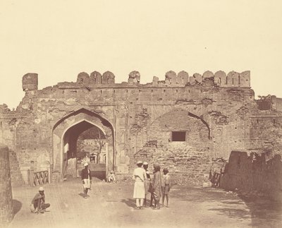 Kaşmir Kapısı. Önden görünüş by Felice Beato