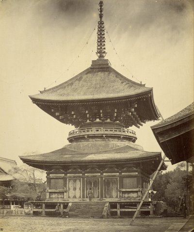 Tek katlı Pagoda, Hachiman Tapınağı, Kamakura by Felice Beato