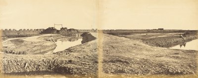 Tangkoo Kalesi, Yakalanmasından Sonra, Fransız ve İngiliz Girişini Gösteriyor, 10 Ağustos 1860, 1860. by Felice Beato