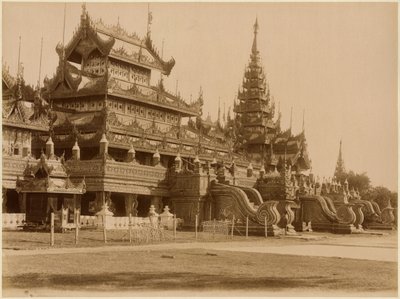 Hman Kyaung veya cam manastır, Burma, 1890 dolayları (albüm baskısı) by Felice Beato