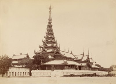 Saray Mandalay (Evrenin Merkezi) by Felice Beato
