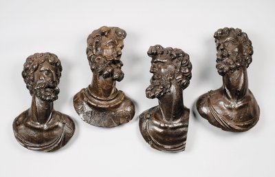 Dörtlü erkek büstü seti, muhtemelen peygamberler, muhtemelen Antwerp, 16. yüzyılın ortalarında by Flemish School