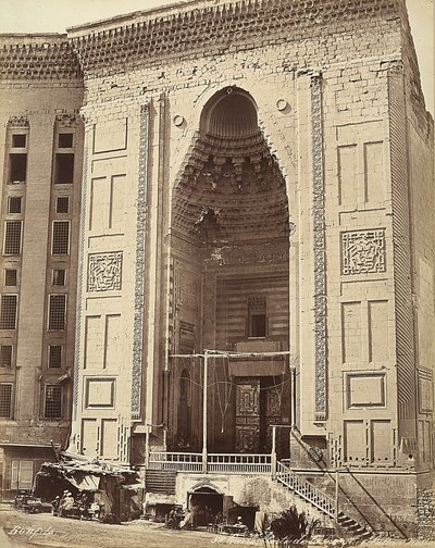 Kahire, Mısır'daki Sultan Hassan Camii'nin kapısı by Félix Bonfils