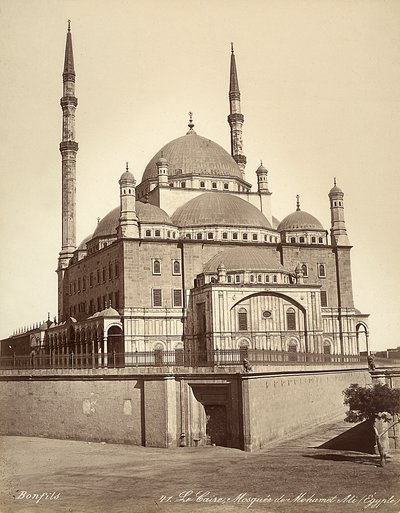 Alabaster Camii olarak bilinen Muhammed Ali Camii, Kahire, Mısır by Félix Bonfils