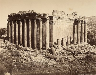 Bacchus Tapınağı, Heliopolis veya Baalbek arkeolojik bölgesinde, antik Suriye şehri, şimdi Lübnan by Félix Bonfils
