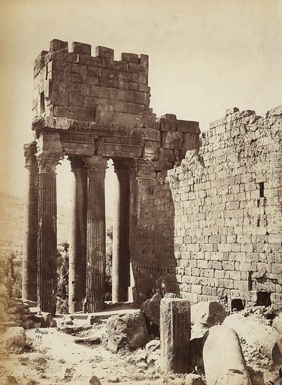 Heliopolis veya Baalbek arkeolojik bölgesinde Jüpiter Tapınağı veya Güneş