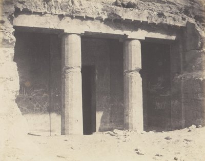 Béni-Haçan, Hypogean Architecture - Névothph Mezarı, 1851-52, 1853-54 basılmış. by Félix Teynard
