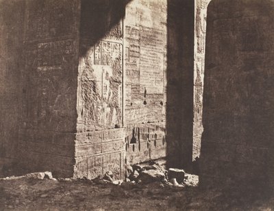 Fileh Philæ Adası, İlk Pilon, Ori Üzerine Oyulmuş Fransızca Yazıt..., 1851-52. by Félix Teynard