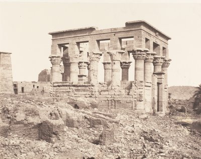 Fileh Philae Adası, Doğu Bloğu - D Noktasından Yan Görünüm, 1851-52, 1853-54 basılmış. by Félix Teynard