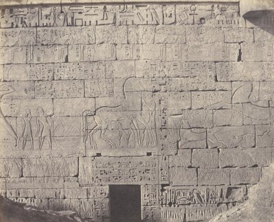 Medinet-Abou Thebes, Constructions Posteriores - Fragment de Sculpt..., 1851-52, 1853-54 basılmış. by Félix Teynard
