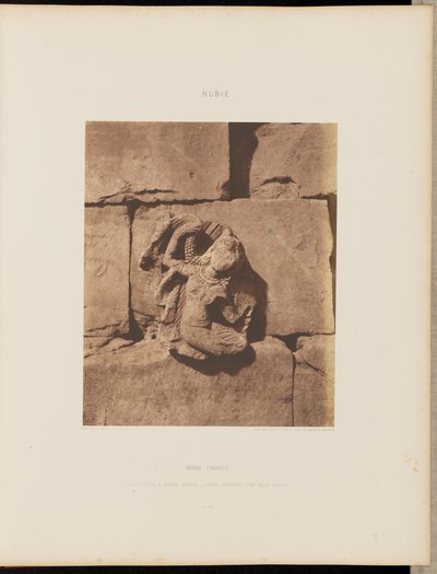 Tâfah (Taphis). Kavisli kaideli konstrüksiyonlar - Oyulmuş bir nişten figür by Félix Teynard