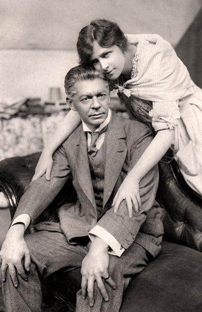 Marie Lohr 1890-1975 ve E Holman Clark 1864-1925, 20. yüzyılın başlarında. by Foulsham and Banfield