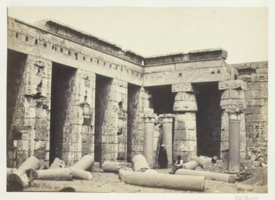 Medinet Habbo İç Avlusu, Teb by Francis Frith