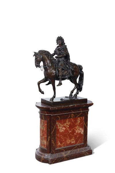 at üzerinde Louis XIV by Francois (after) Girardon