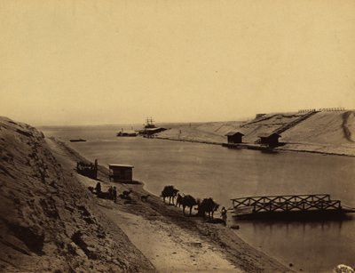 Dağ evinin karşısından Timsah Gölü, Süveyş by Frank Mason Good