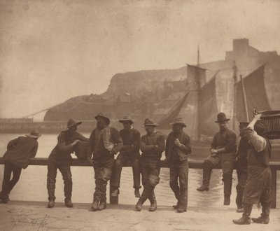 Whitby Balıkçılar by Frank Meadow Sutcliffe