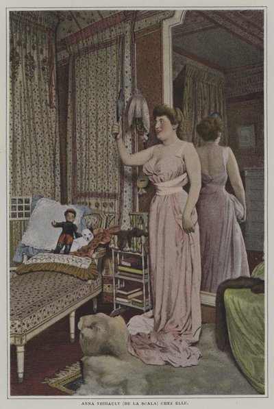 Anna Thibault, Fransız şarkıcı, La Scala, Paris, evde (renkli fotoğraf) by French Photographer