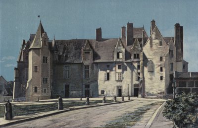 Bauge, Chateau (Belediye Binası ve Jandarma), Meydanda Topluluk by French Photographer