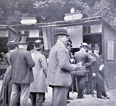 At yarışından önce bahis yapmak (19. yüzyıl). by French Photographer
