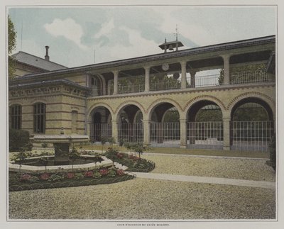 Lycee Moliere Avlusu, Paris (renkli fotoğraf) by French Photographer