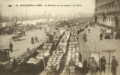İskelede balık, Boulogne-sur-Mer (s/b fotoğraf) by French Photographer
