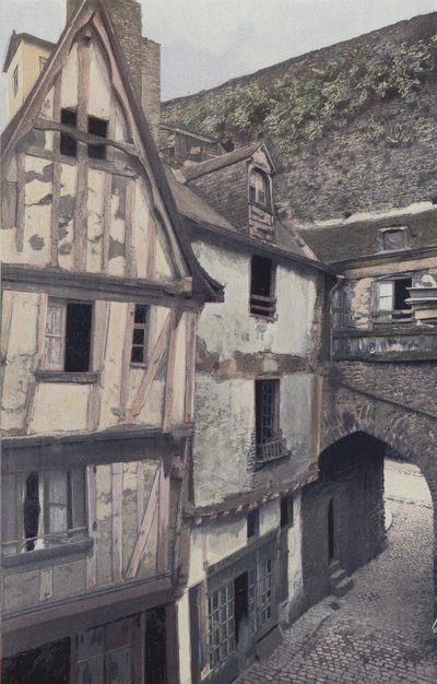 Laval, Porte Beucheresse ve kötü evler by French Photographer