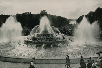 Latona Havzası ve Yeşil Halı, Latons Çeşmesi ve Yeşil Halı (fotogravür) by French Photographer