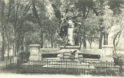 Fabulist La Fontaine Anıtı, Jardin du Luxembourg (s/b fotoğraf) by French Photographer